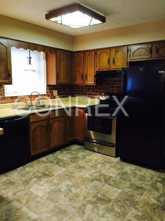 7395 Dian Dr - Photo 3 of 12