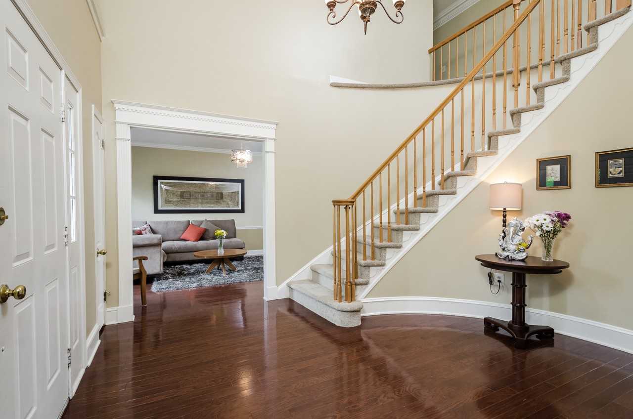 1 Norfolk Dr - Photo 2 of 35