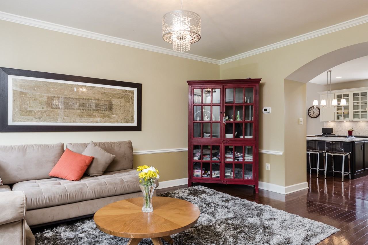 1 Norfolk Dr - Photo 3 of 35