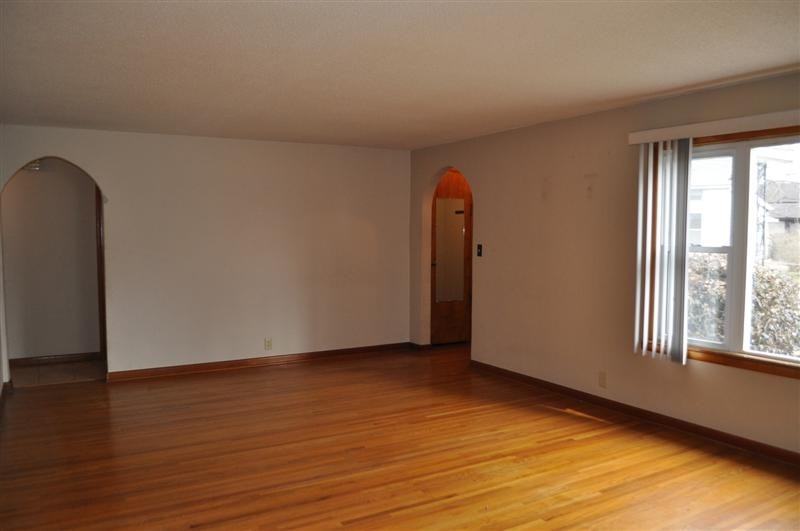 408 Green St - Photo 3 of 16