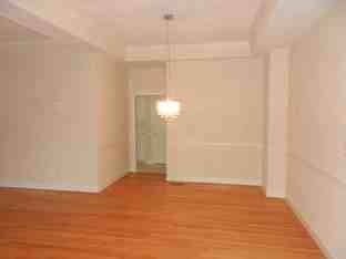 728 Ridgeway Cir - Photo 2 of 14