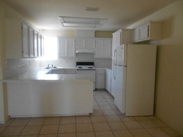 1903 Raul Aguilar Dr - Photo 3 of 13