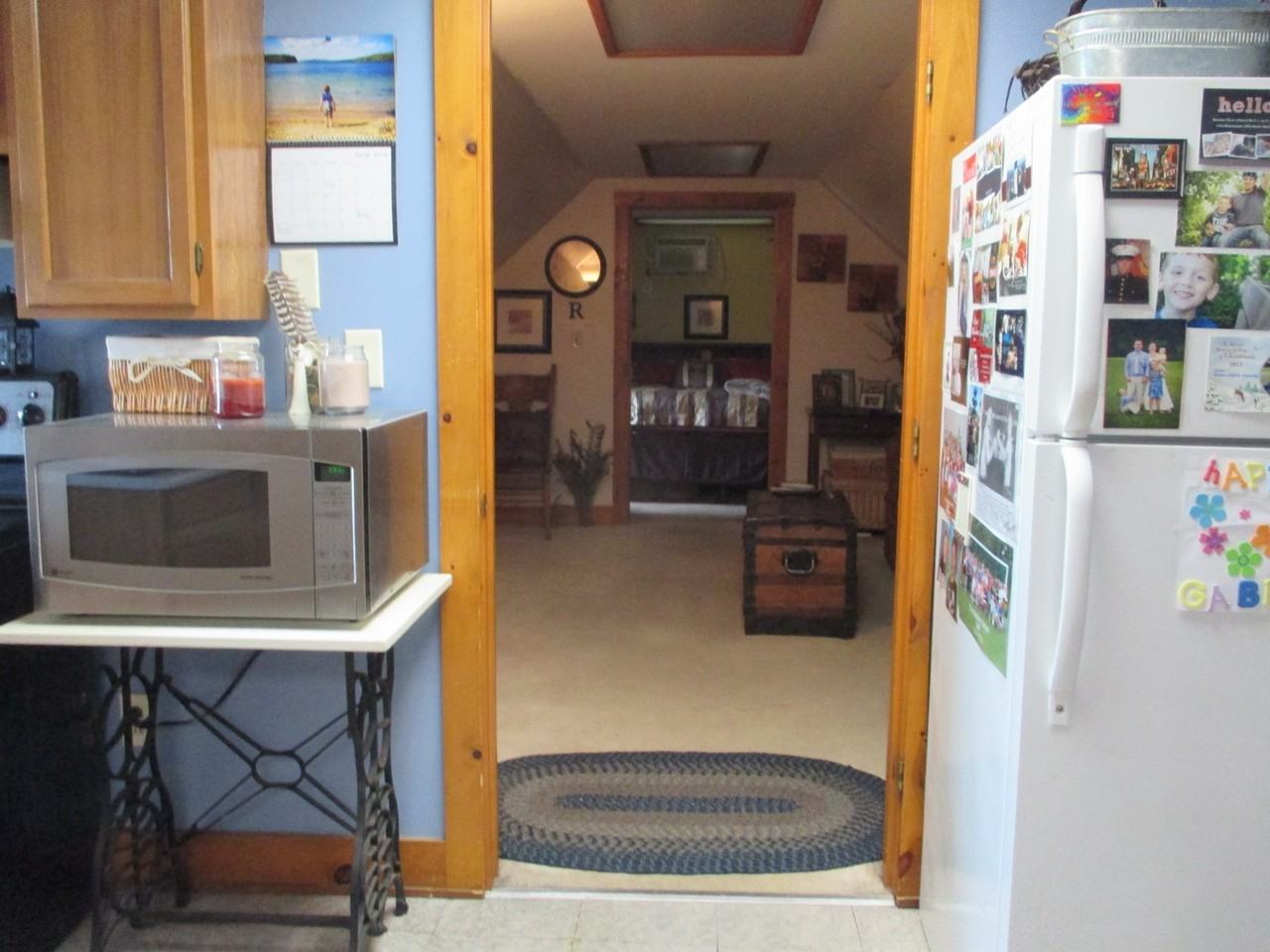 372 Meadow St #1 - Photo 3 of 17