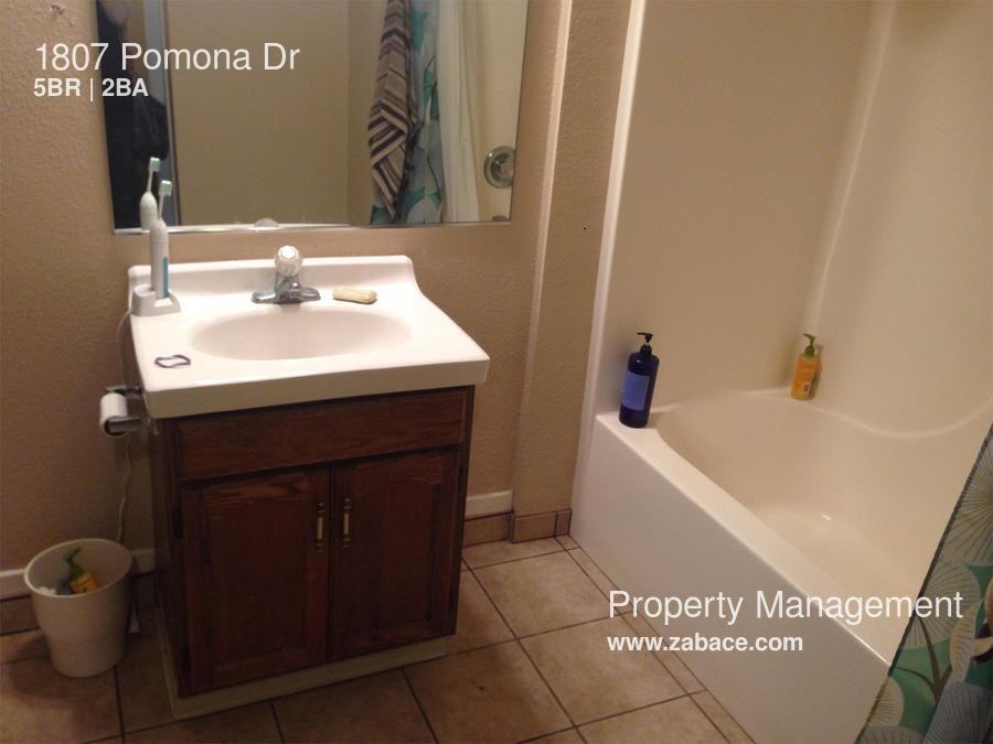 1807 Pomona Dr - Photo 2 of 3