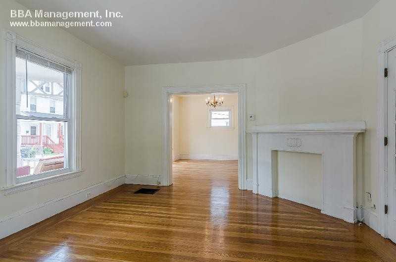 55 Saunders St - Photo 3 of 8