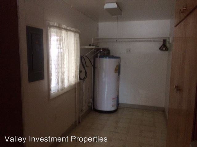 1115 Kalmia St - Photo 3 of 10