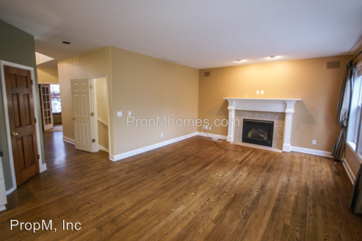 2635 Renaissance Ct - Photo 3 of 40