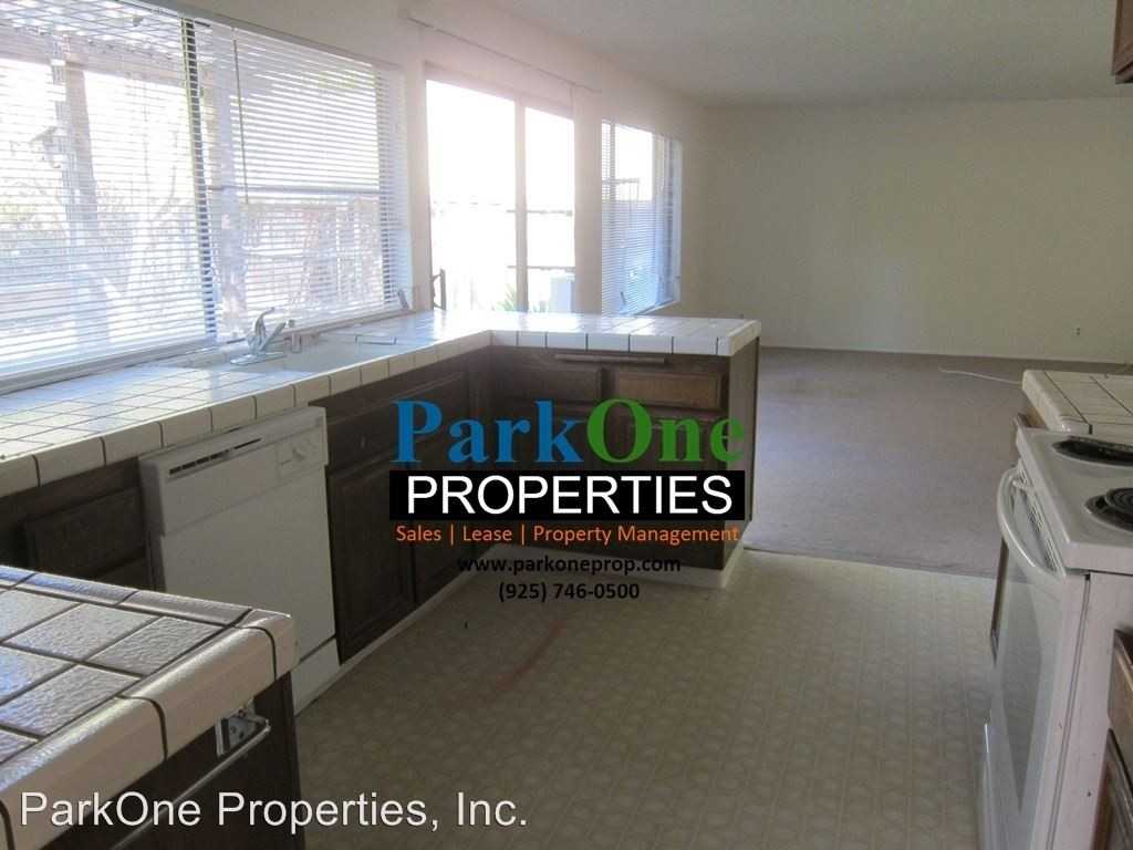 3658 Springer Ct - Photo 3 of 12