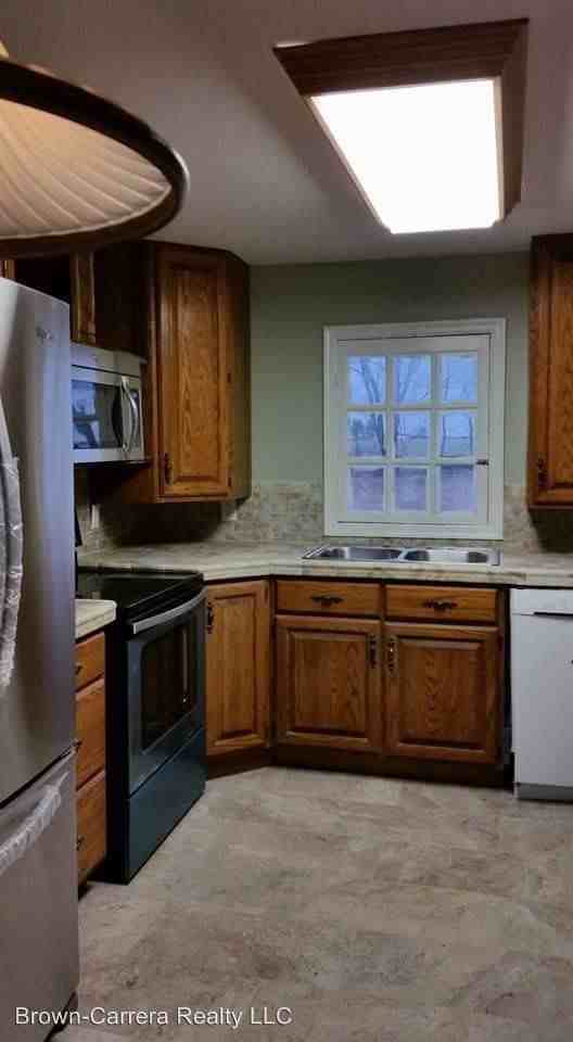 1481 Atoka Rd #B - Photo 2 of 7