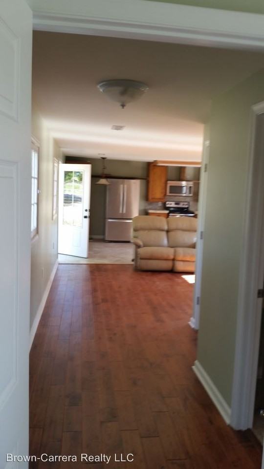 1481 Atoka Rd #B - Photo 3 of 7