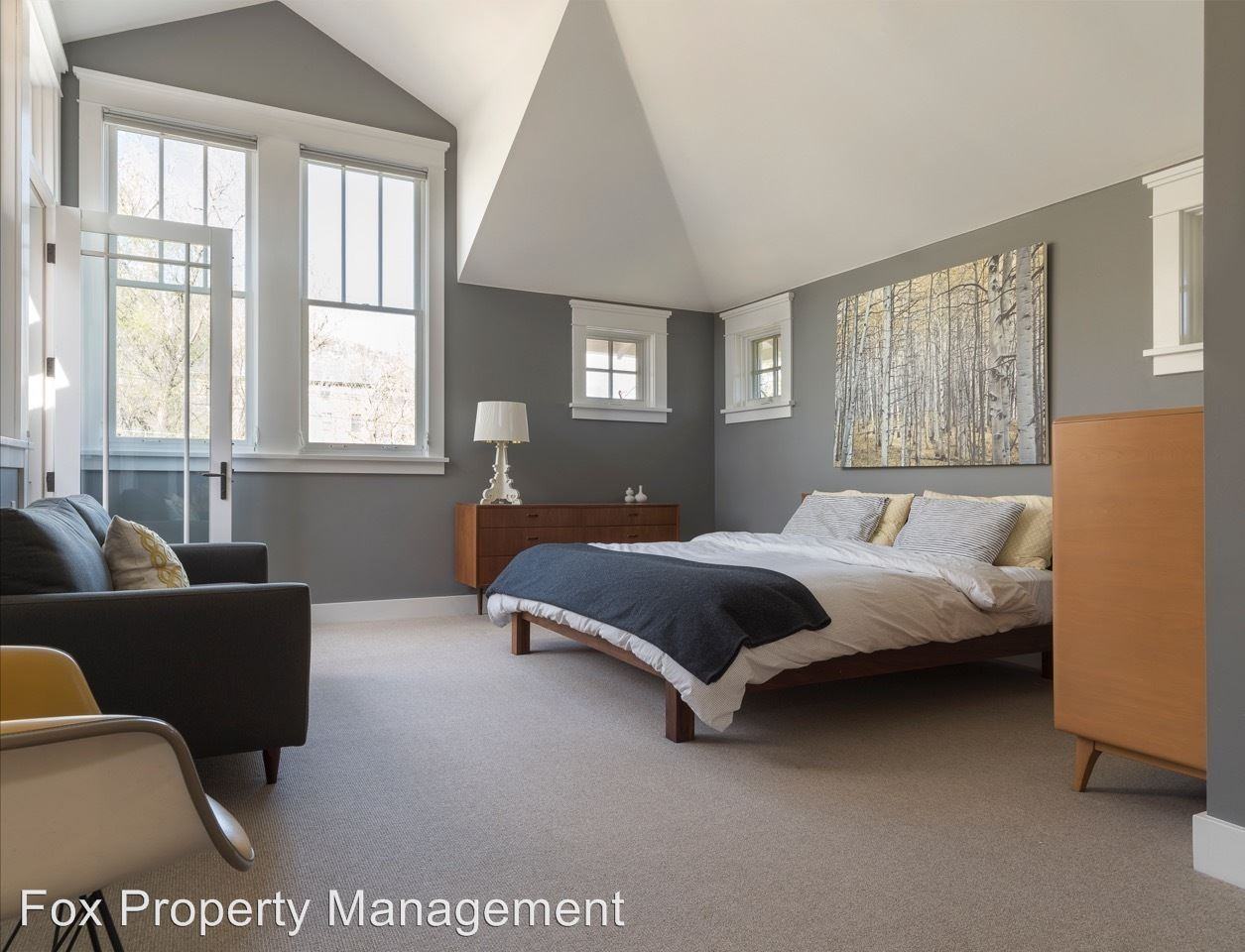 875 11th St - Photo 3 of 4