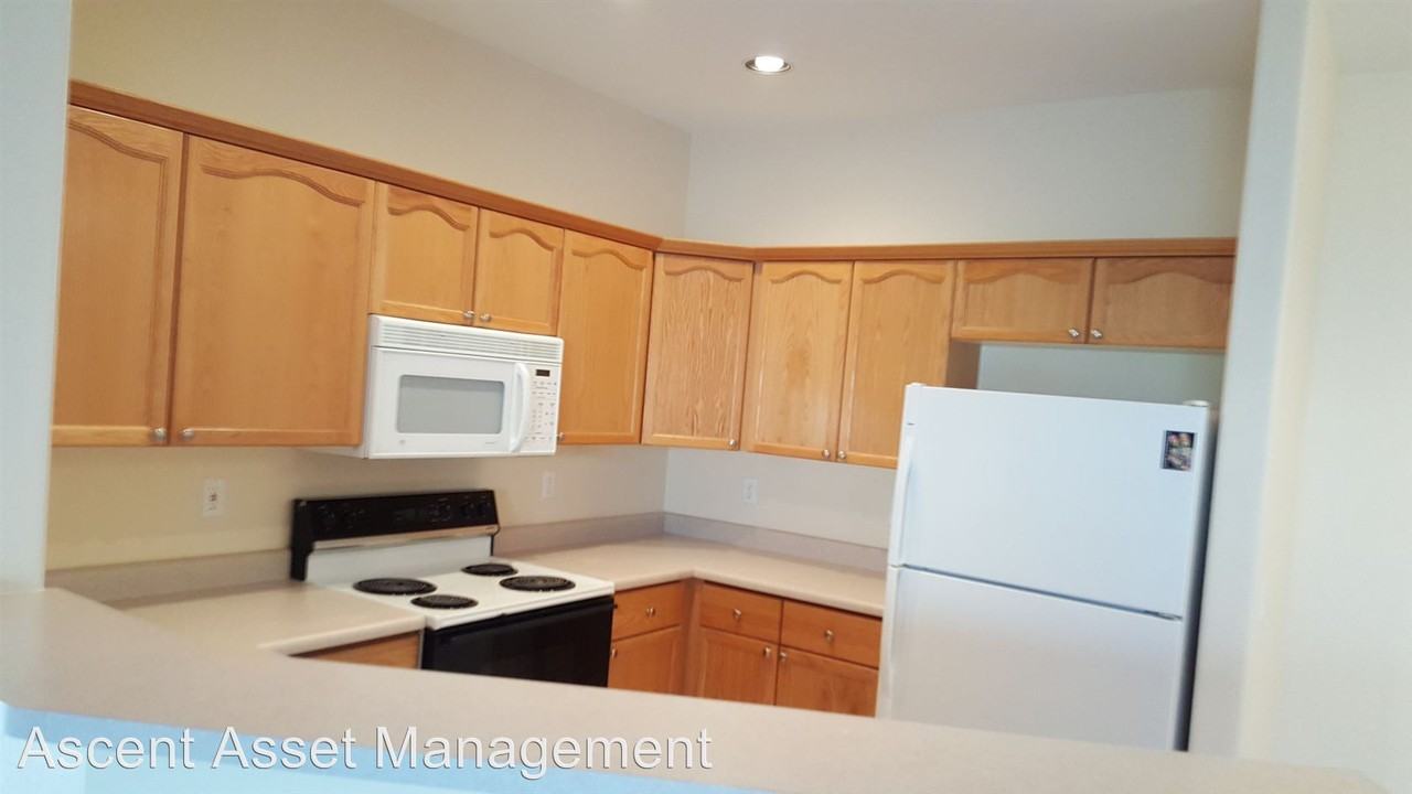 7435 S Alkire St #206 - Photo 3 of 6