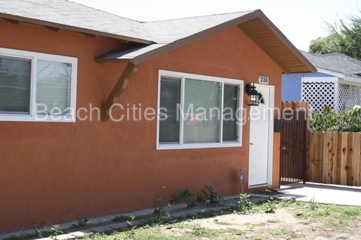 230 E 69th Way - Photo 3 of 39