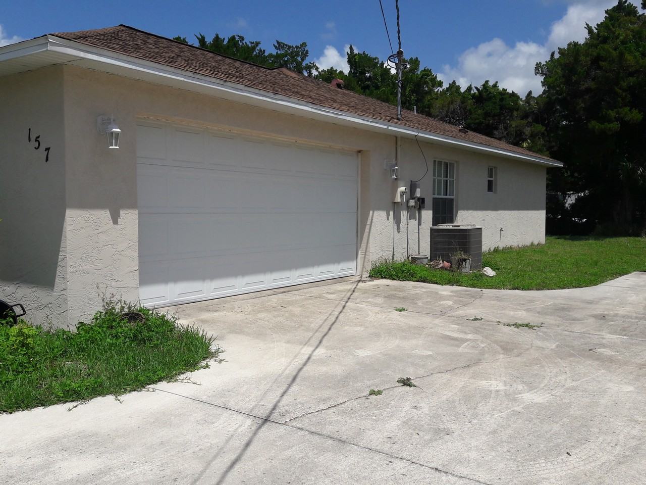 157 Douglas St - Photo 3 of 26