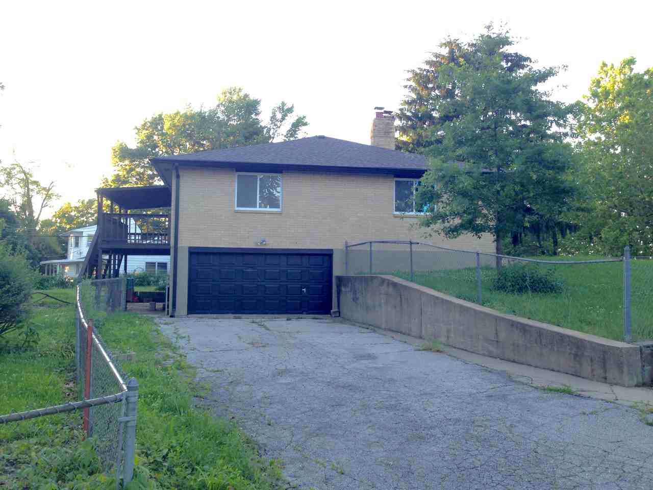 6715 NE Ridgeway Ave - Photo 2 of 25