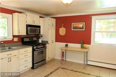 10315 Beaumont St - Photo 3 of 20