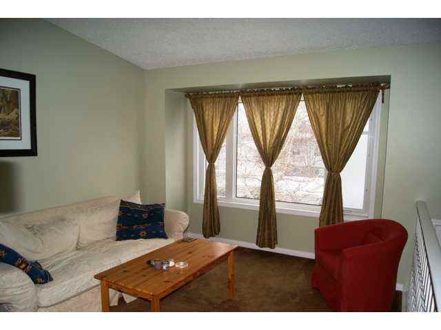 5313 43 St - Photo 2 of 19