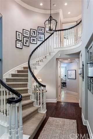 18 Turnberry Dr - Photo 2 of 17