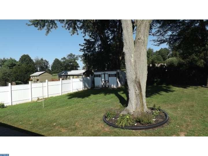 43 School Ln - Photo 2 of 17