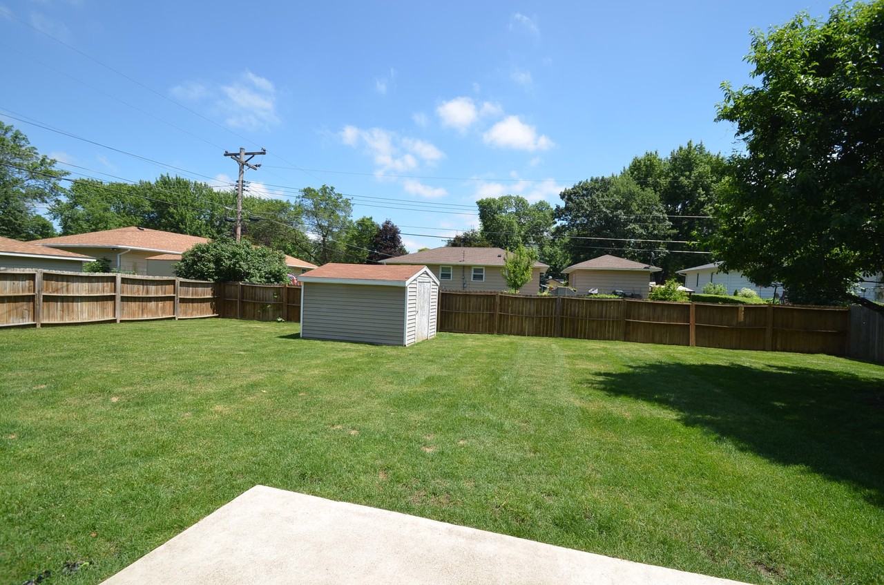 4230 Diamond Dr - Photo 3 of 16