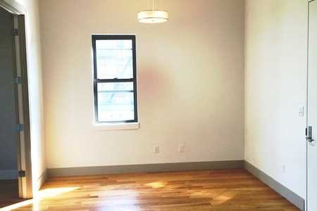 1866 Gates Avenue #X618J