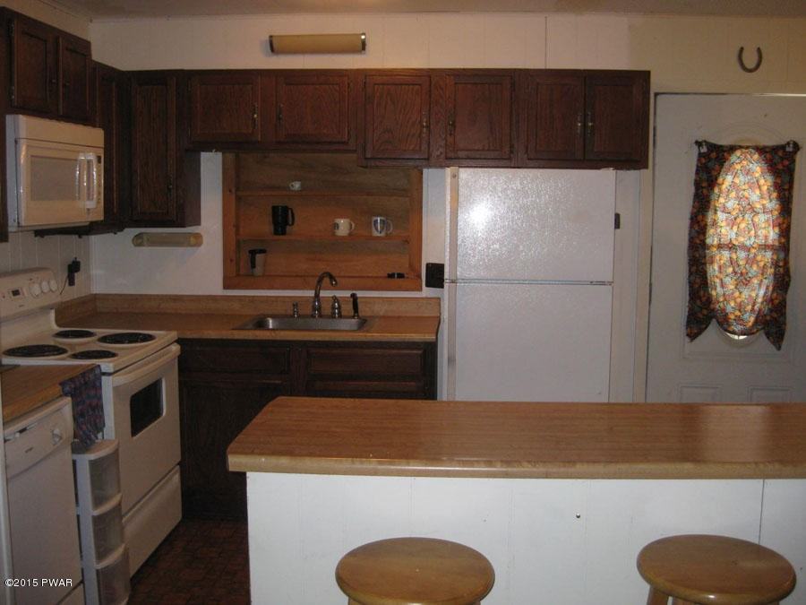 152 Fairview Dr - Photo 3 of 32