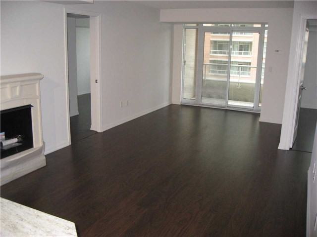 901 East Liberty St - Photo 2 of 10