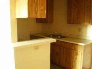 Date Manor Apartments - Photo 3 of 3