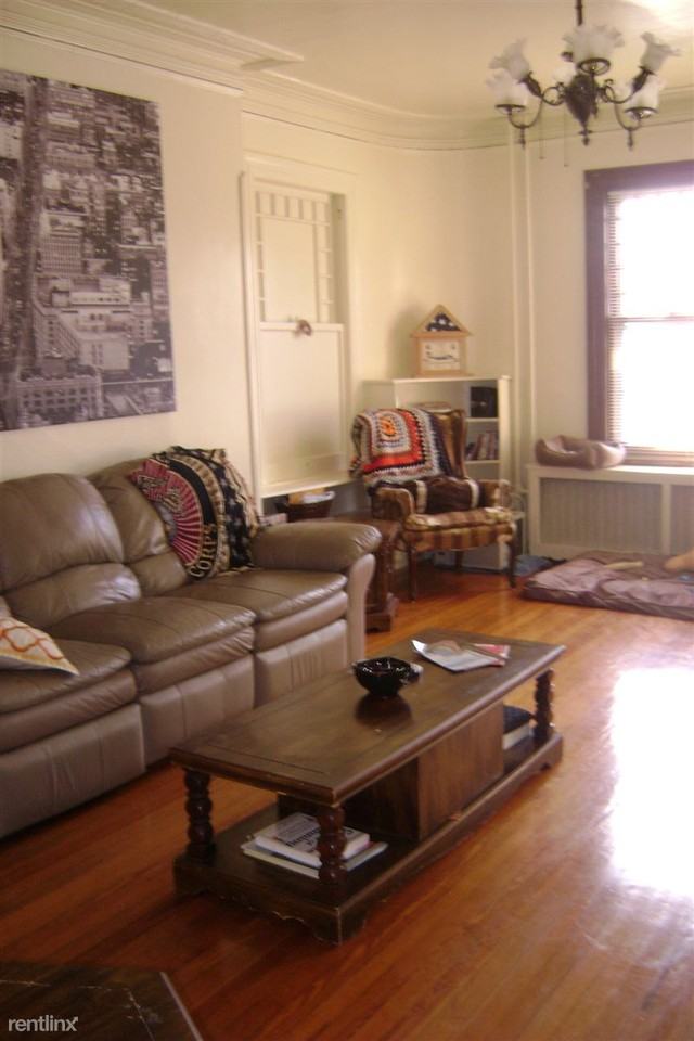 Hackett Circle - Photo 3 of 5