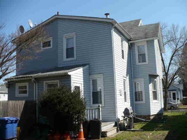 718 Hickory St - Photo 2 of 2