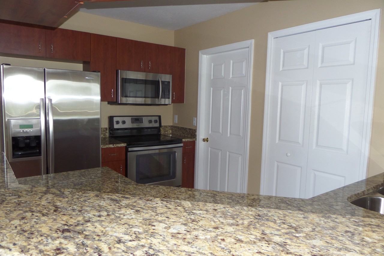 3730 Elmwood Dr - Photo 3 of 12