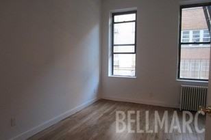 Columbus Ave & W 73rd St #4