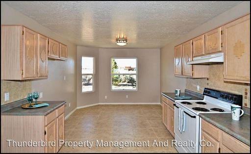 126 Mikaela Rd - Photo 3 of 10