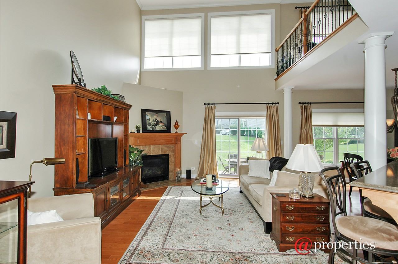 1221 Prairie View Pkwy - Photo 3 of 15