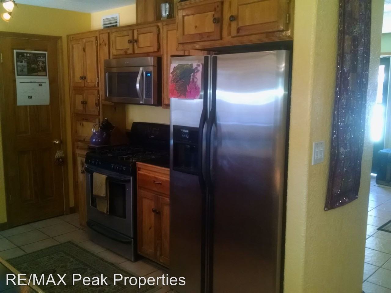 3128 N Grandview Dr - Photo 2 of 13