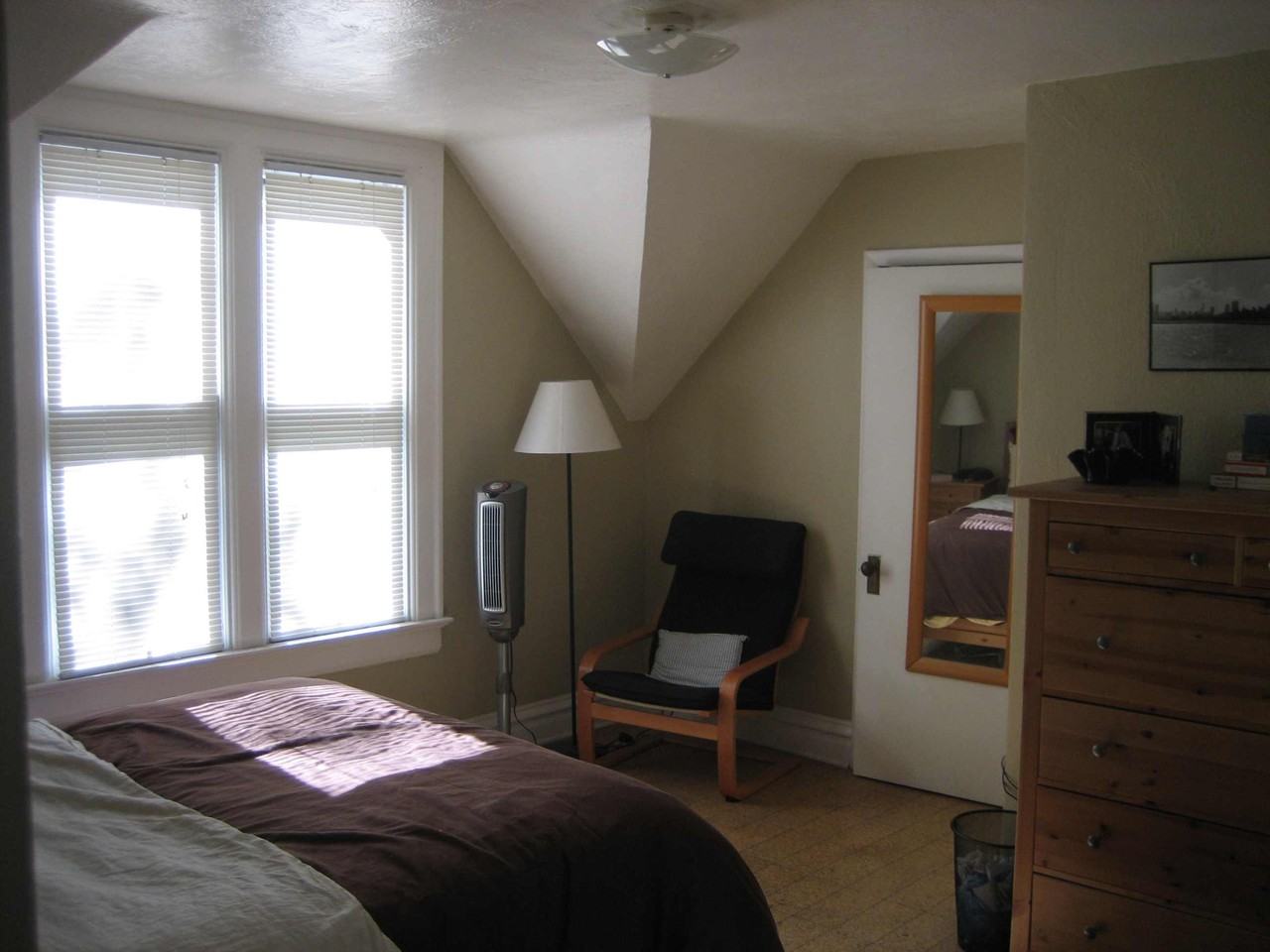 1206 E Cedar Ave - Photo 2 of 6