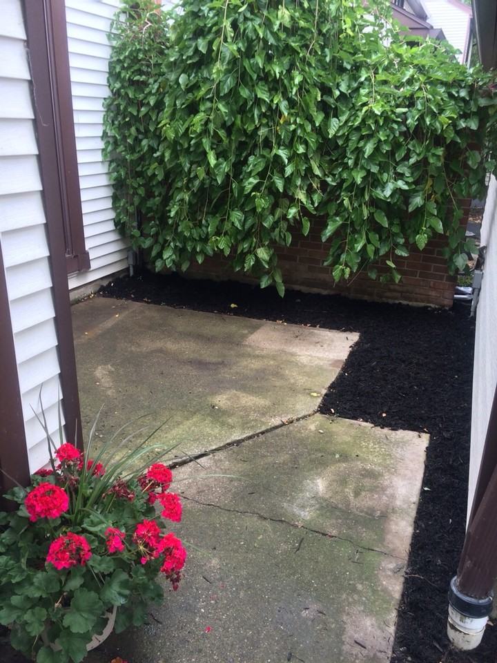 155 Charlesgate Cir - Photo 2 of 7
