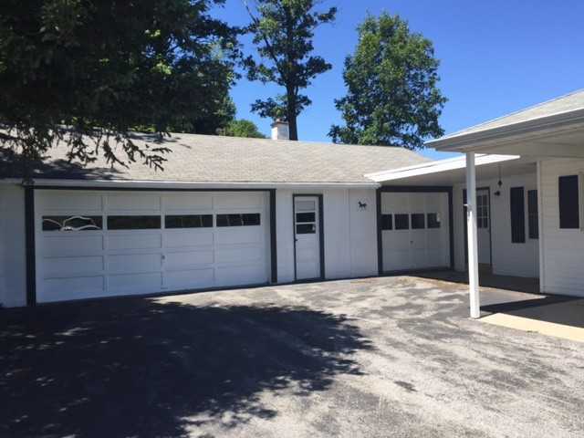 2811 Spangler Rd - Photo 2 of 15