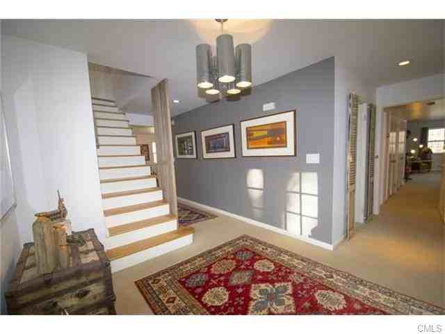 54 Weston Rd - Photo 3 of 22