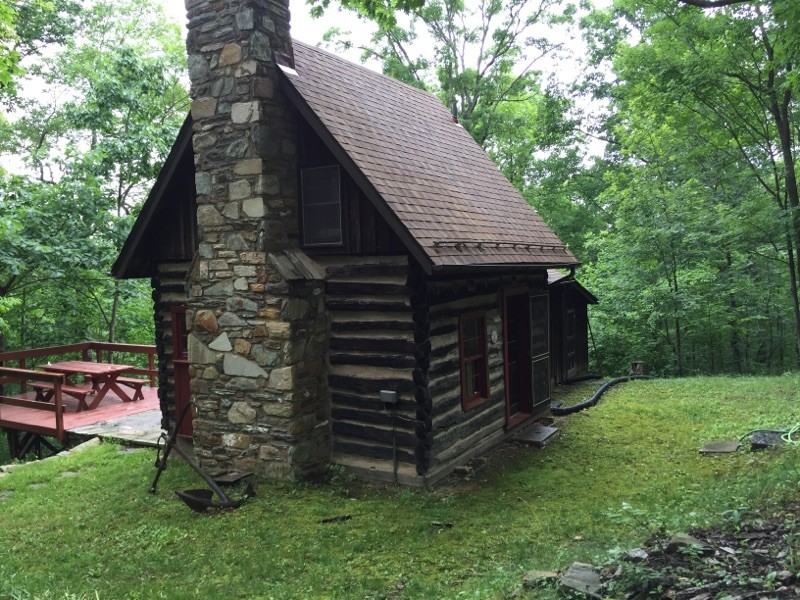 9140 Piney Mountain Rd - Photo 2 of 4