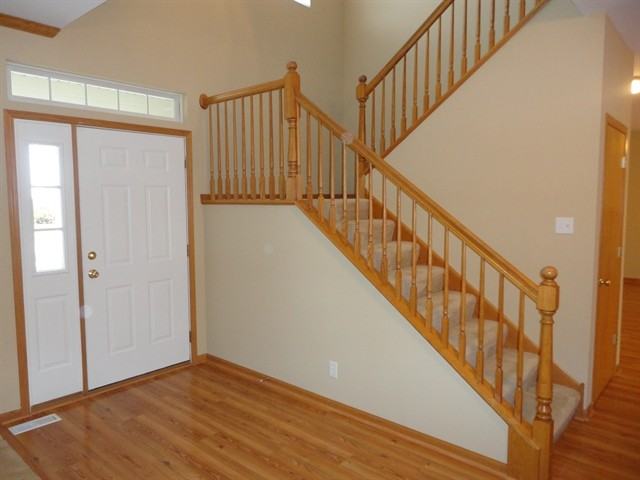 1146 Dorr Dr - Photo 2 of 16