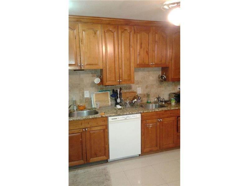 1191 NE 175th St - Photo 3 of 6