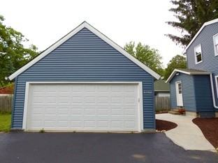 5102 Lakeview Avenue - Photo 2 of 4