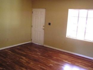 1425 East Kaley Street - Photo 3 of 4