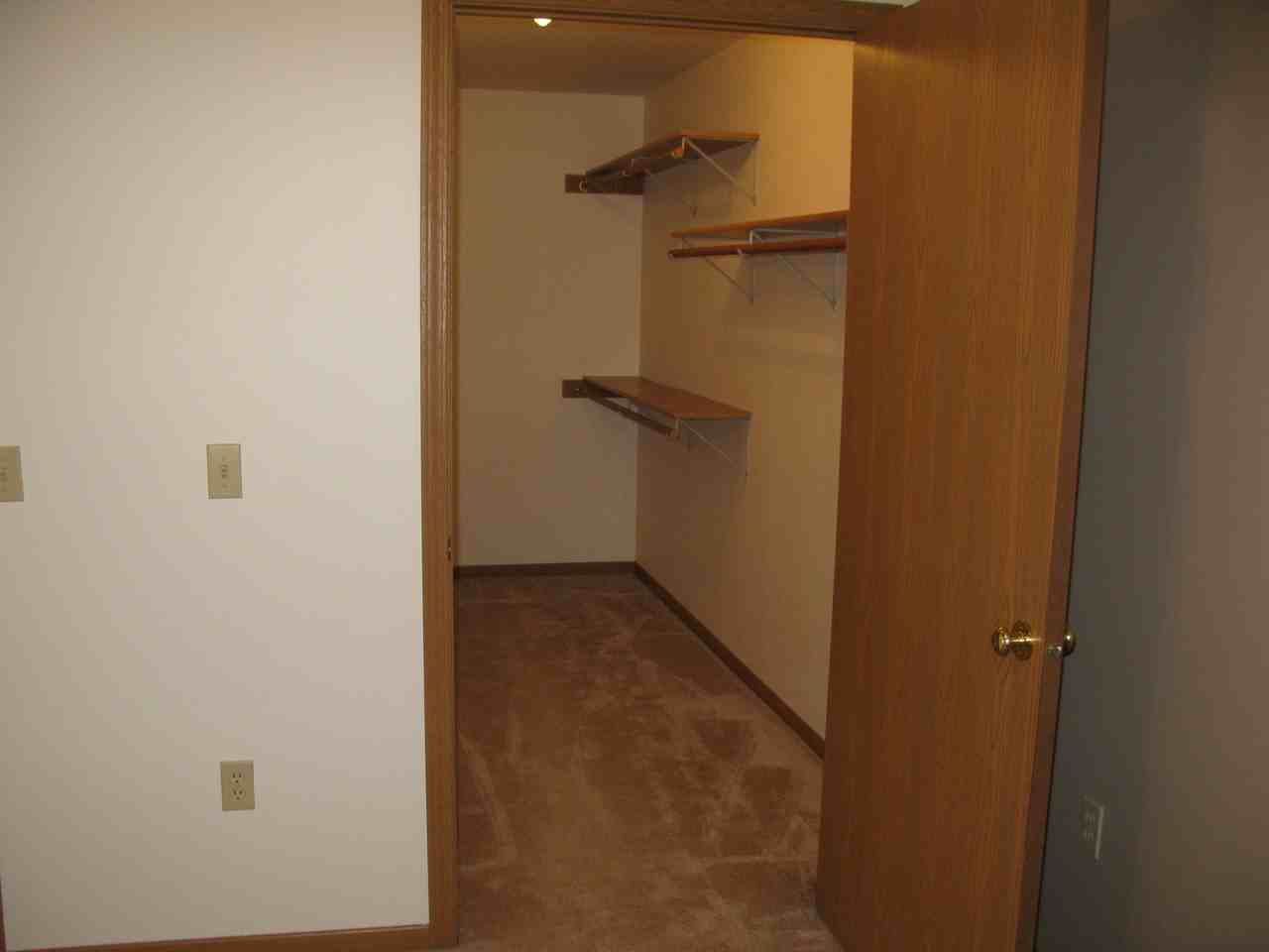 1004 20th Street - Photo 3 of 5