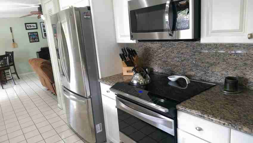 115 West Palm Avenue - Photo 2 of 5