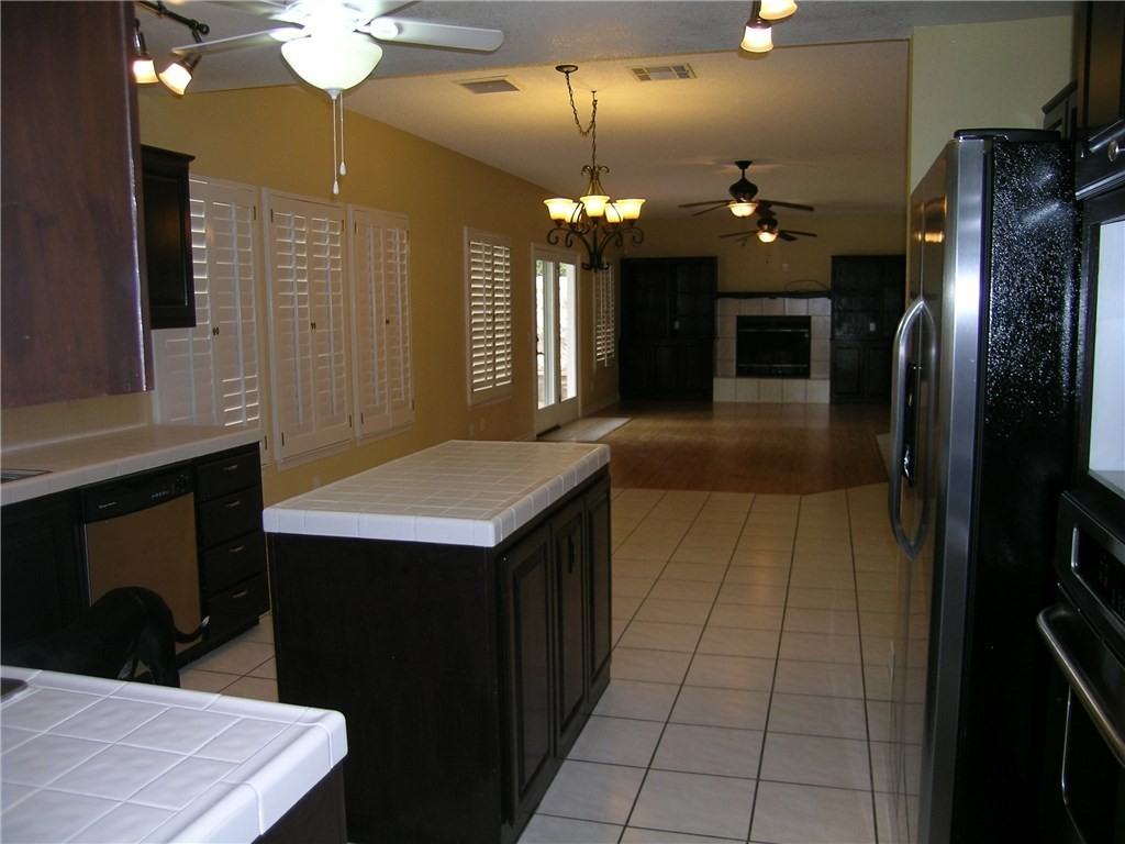 1157 Regal Ridge Dr - Photo 3 of 10