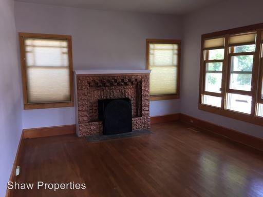 403 43rd St - Photo 2 of 16