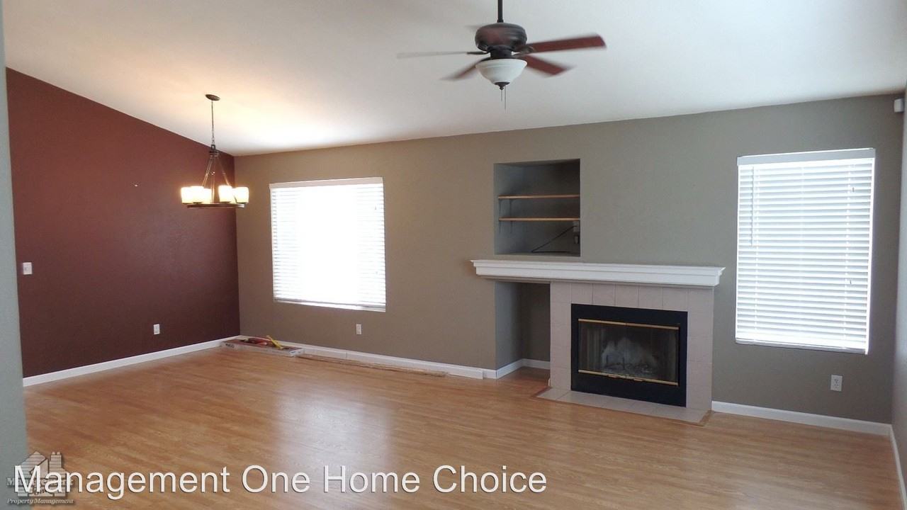 6748 Alamar Way - Photo 3 of 12