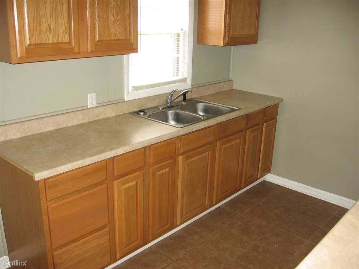 224 Maynard Ave - Photo 2 of 17